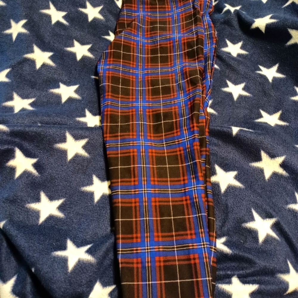 Torrid holiday plaid skinny pants, size 2R